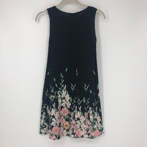 Juevre Sleeveless Black & Floral Print  Dress